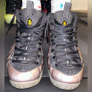 Size 10 - Nike Air Foamposite One Pewter 2011